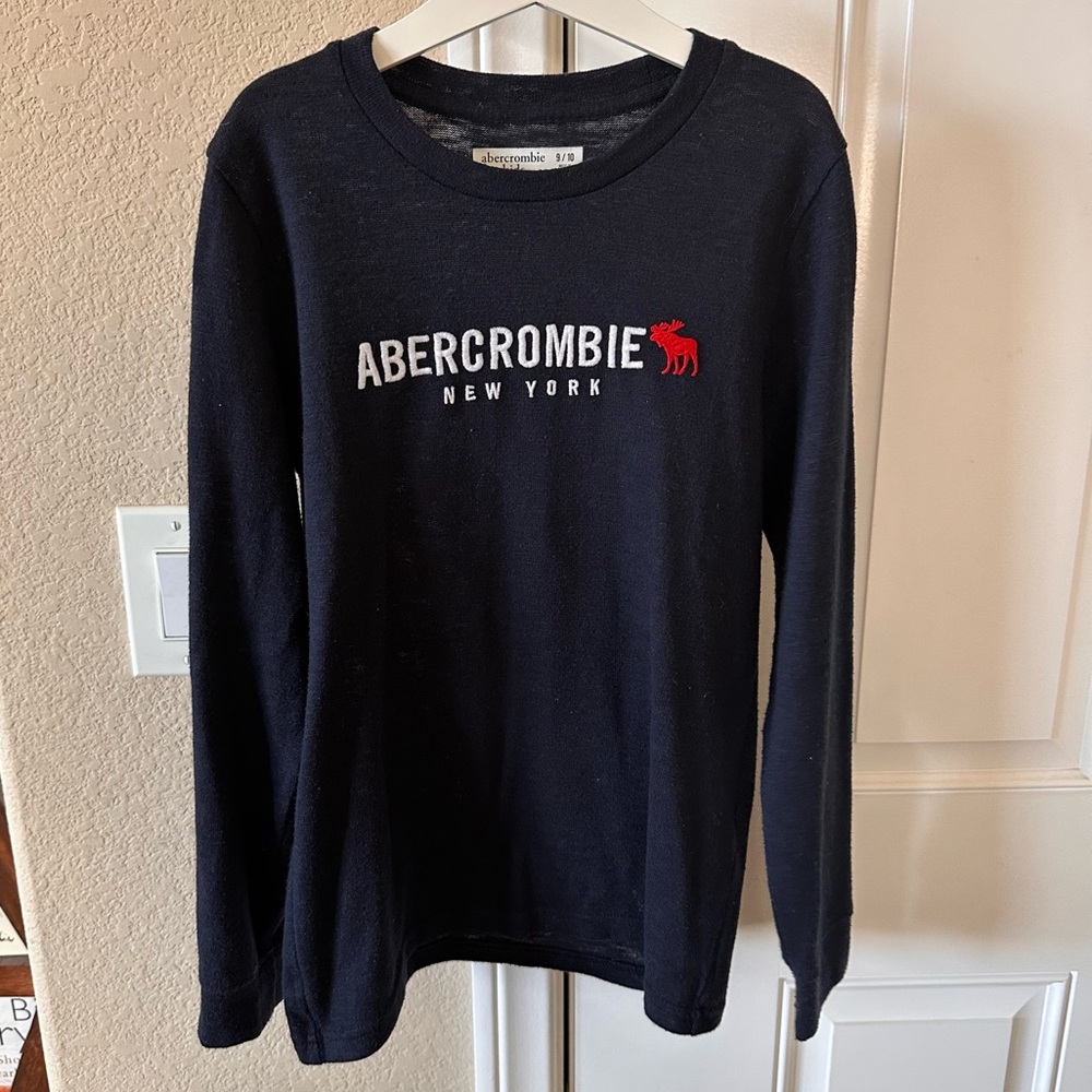 Abercrombie Kids Knit Black Long-Sleeved Tee Size 9/10